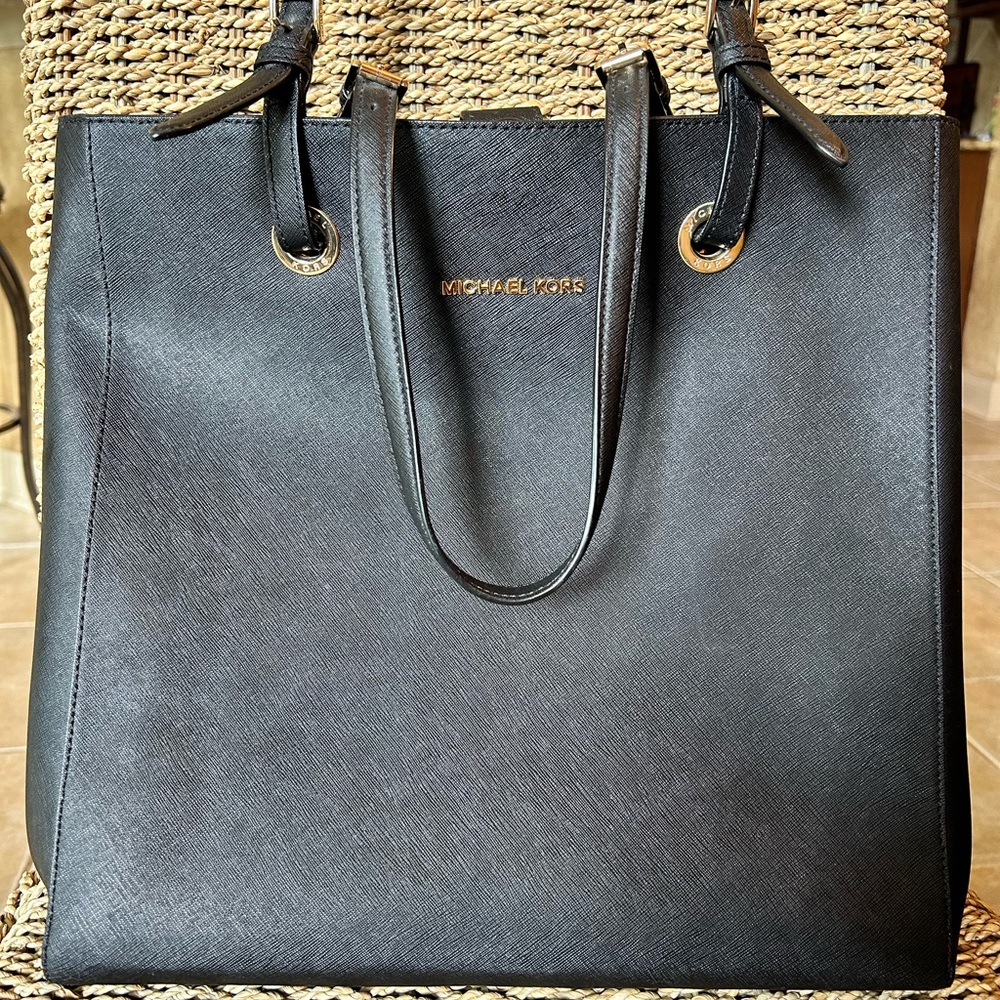 Michael Kors saffiano leather tote